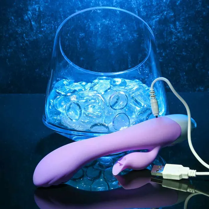 Vibrators Evolved Evolved Pleasing Petal Rabbit Vibrator